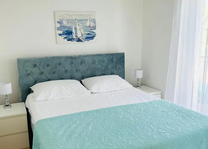 Hvar Vacation Apartment Vrboska